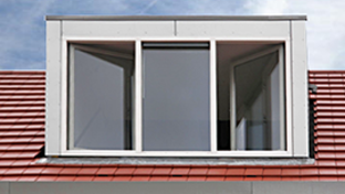 Plastikowe framugi okienne, okna dachowe, elementy pokrycia fasady zewnętrznej (Trespa®)